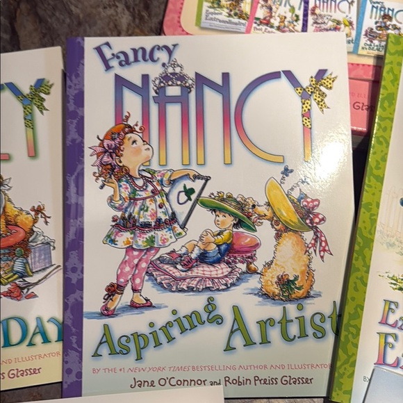 The Wonderful World of Fancy Nancy Book Set plus one extra book - Picture 6 of 11